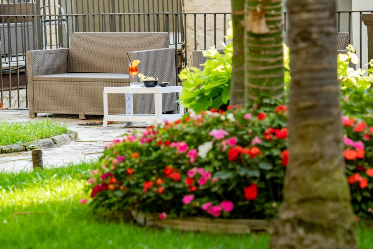 Villa Elisio Hotel & Spa نابولي المظهر الخارجي الصورة